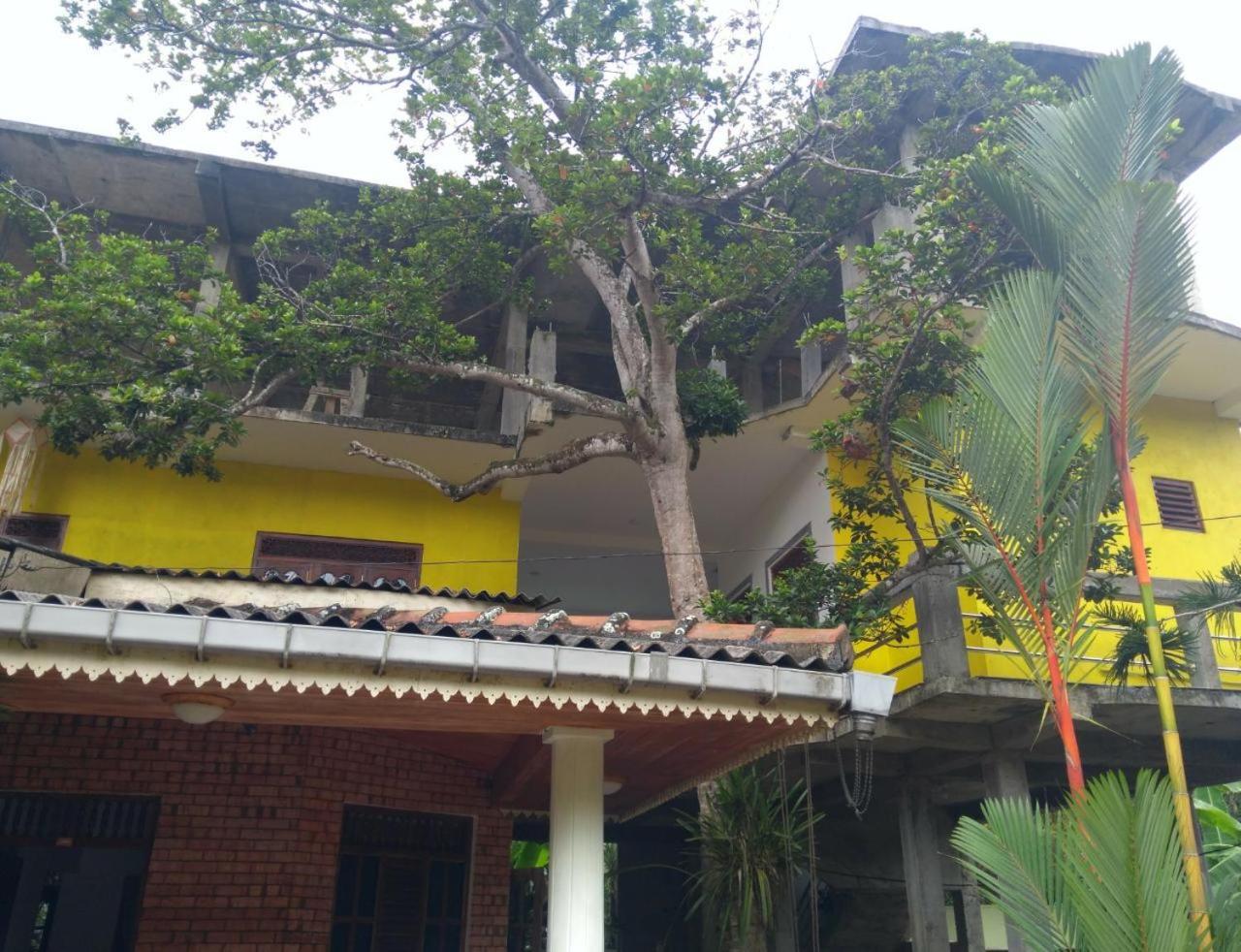 Yellowappartments Hikkaduwa Buitenkant foto
