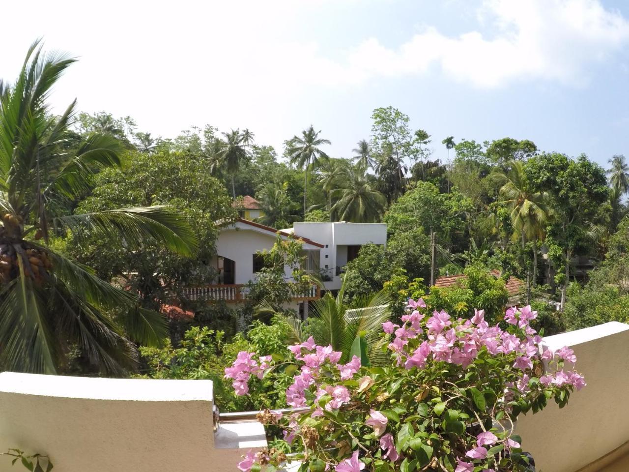 Yellowappartments Hikkaduwa Buitenkant foto